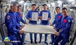 美国航天员爆料新闻事件,揭秘太空生活真相与挑战